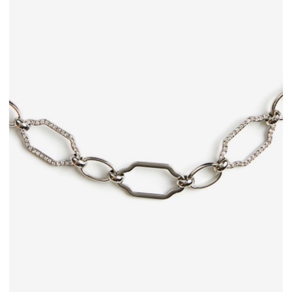 NOIR LUXE Link Necklace - Picture 3 of 4